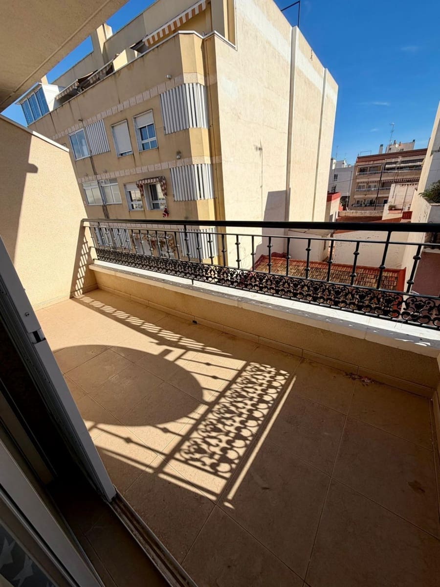 2 soveværelse Villa til salg i Torrevieja - € 119.900 (Ref: 9825431)
