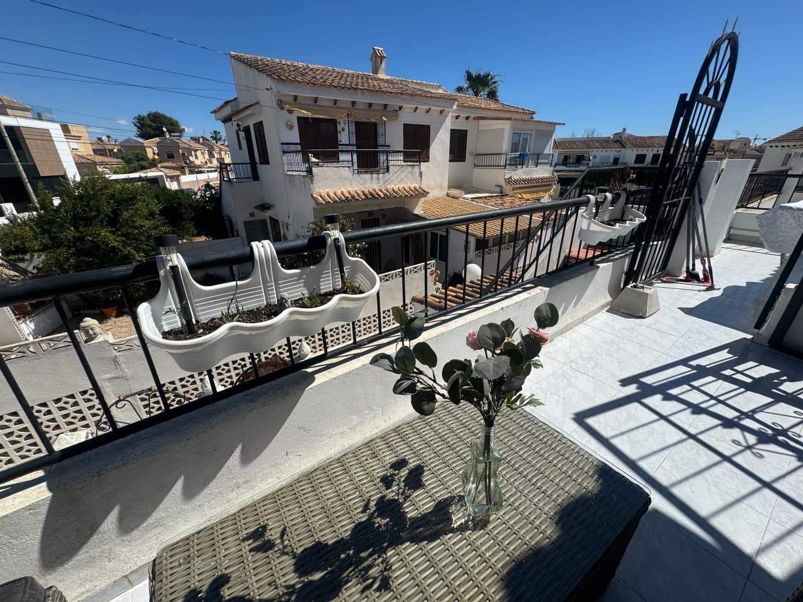 2 slaapkamer Bungalow te koop in Torrevieja met zwembad - € 129.900 (Ref: 9833851)