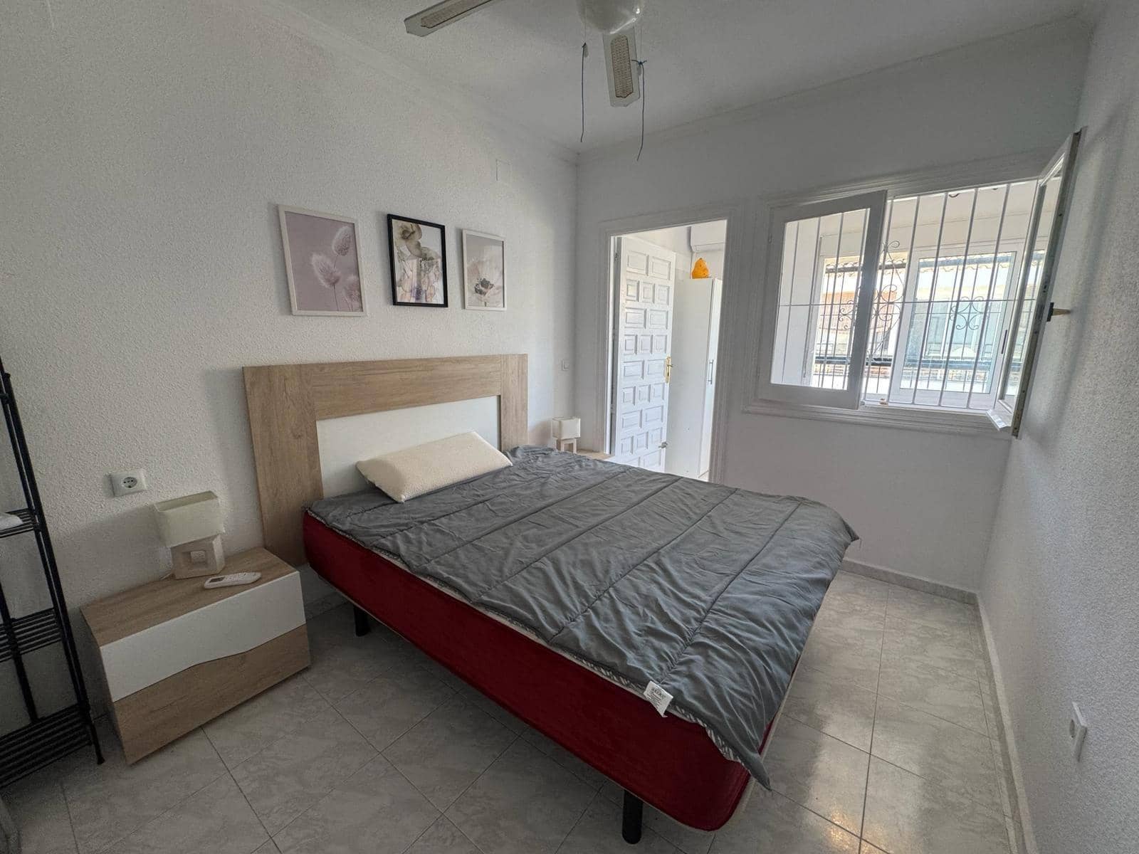 2 slaapkamer Bungalow te koop in Torrevieja met zwembad - € 129.900 (Ref: 9833851)