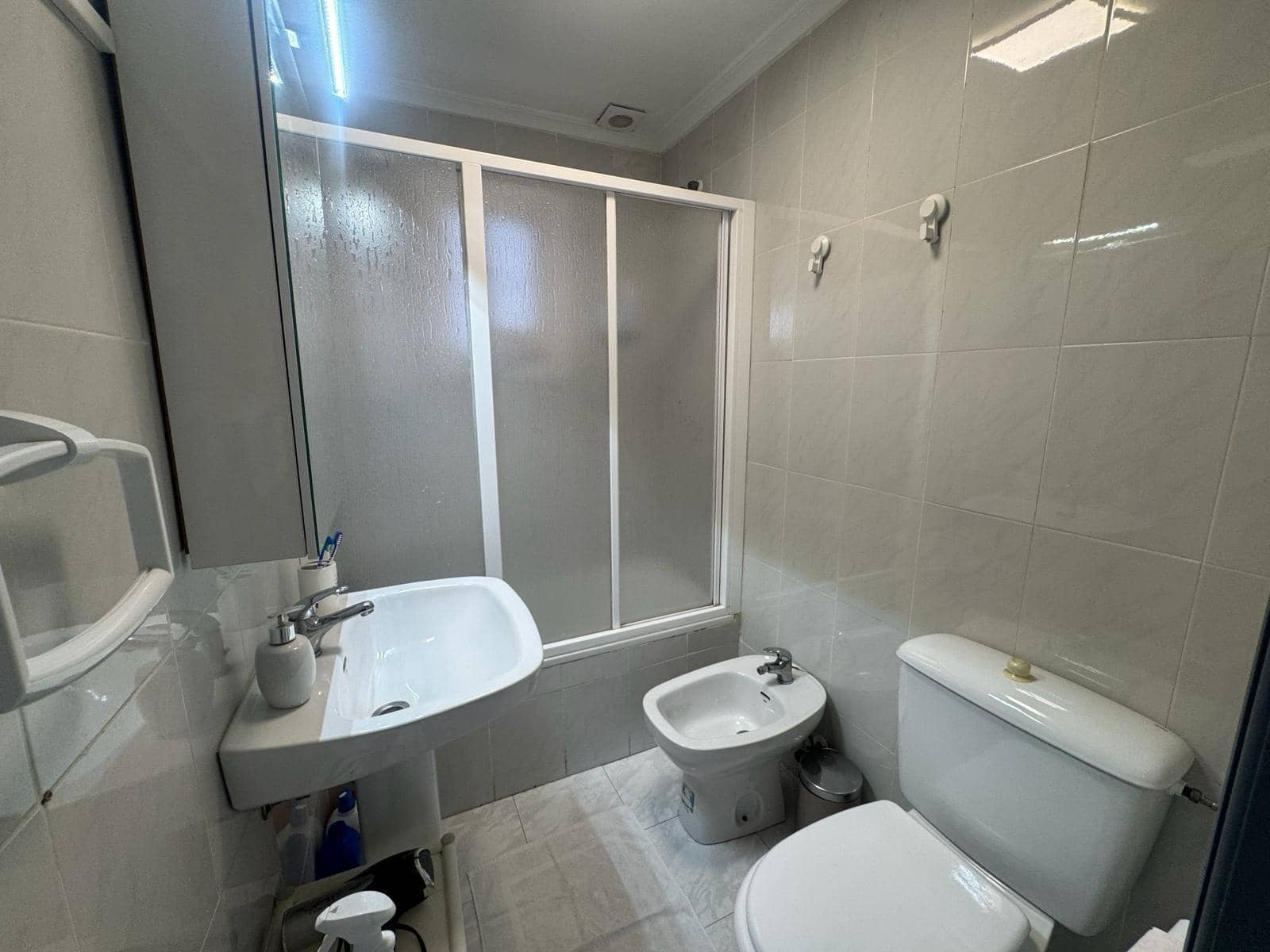 2 slaapkamer Bungalow te koop in Torrevieja met zwembad - € 129.900 (Ref: 9833851)