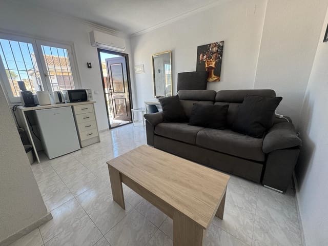2 slaapkamer Bungalow te koop in Torreblanca, Torrevieja met zwembad - € 129.900 (Ref: 9833851)