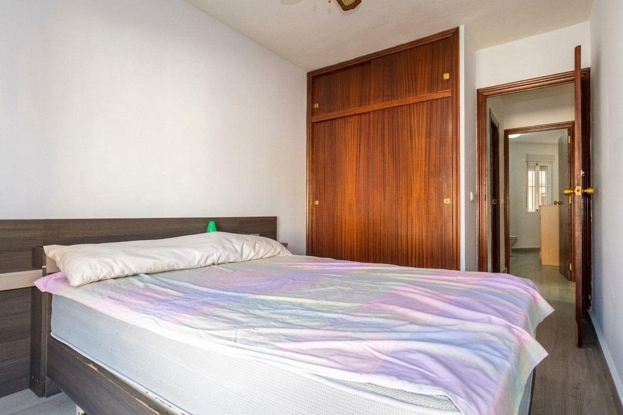 2 slaapkamer Appartement te koop in Torrevieja met zwembad - € 149.900 (Ref: 9839480)