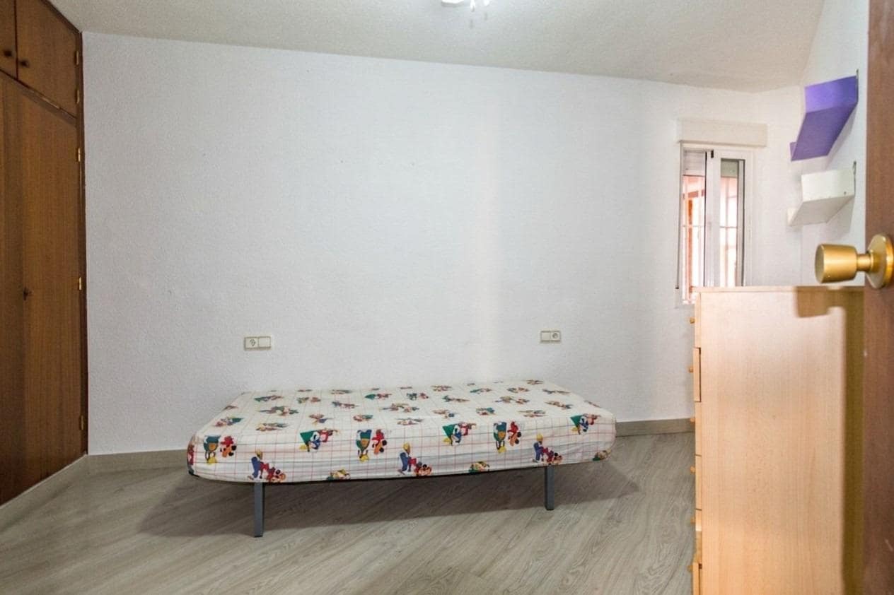 2 slaapkamer Appartement te koop in Torrevieja met zwembad - € 149.900 (Ref: 9839480)