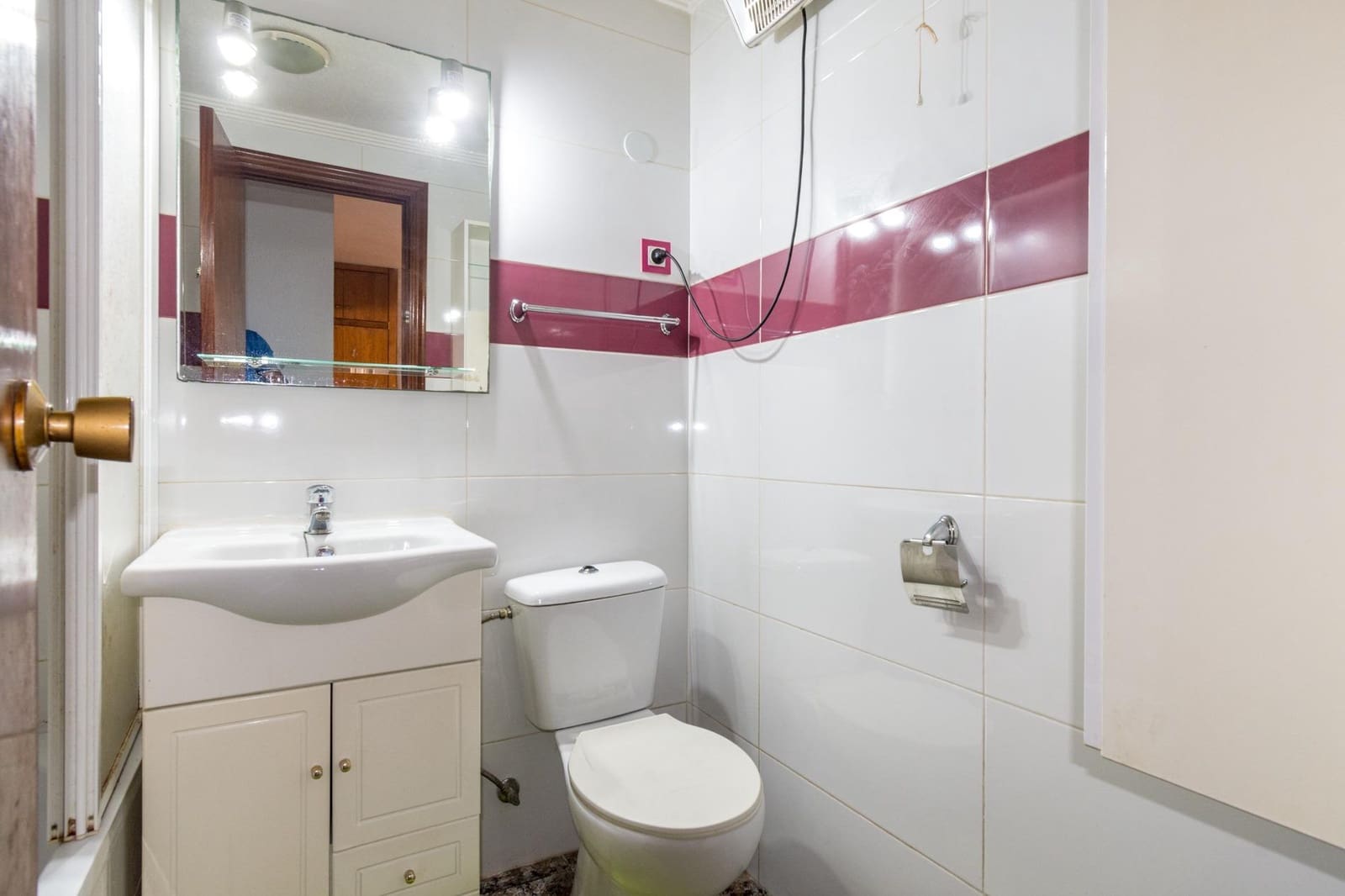 2 slaapkamer Appartement te koop in Torrevieja met zwembad - € 149.900 (Ref: 9839480)