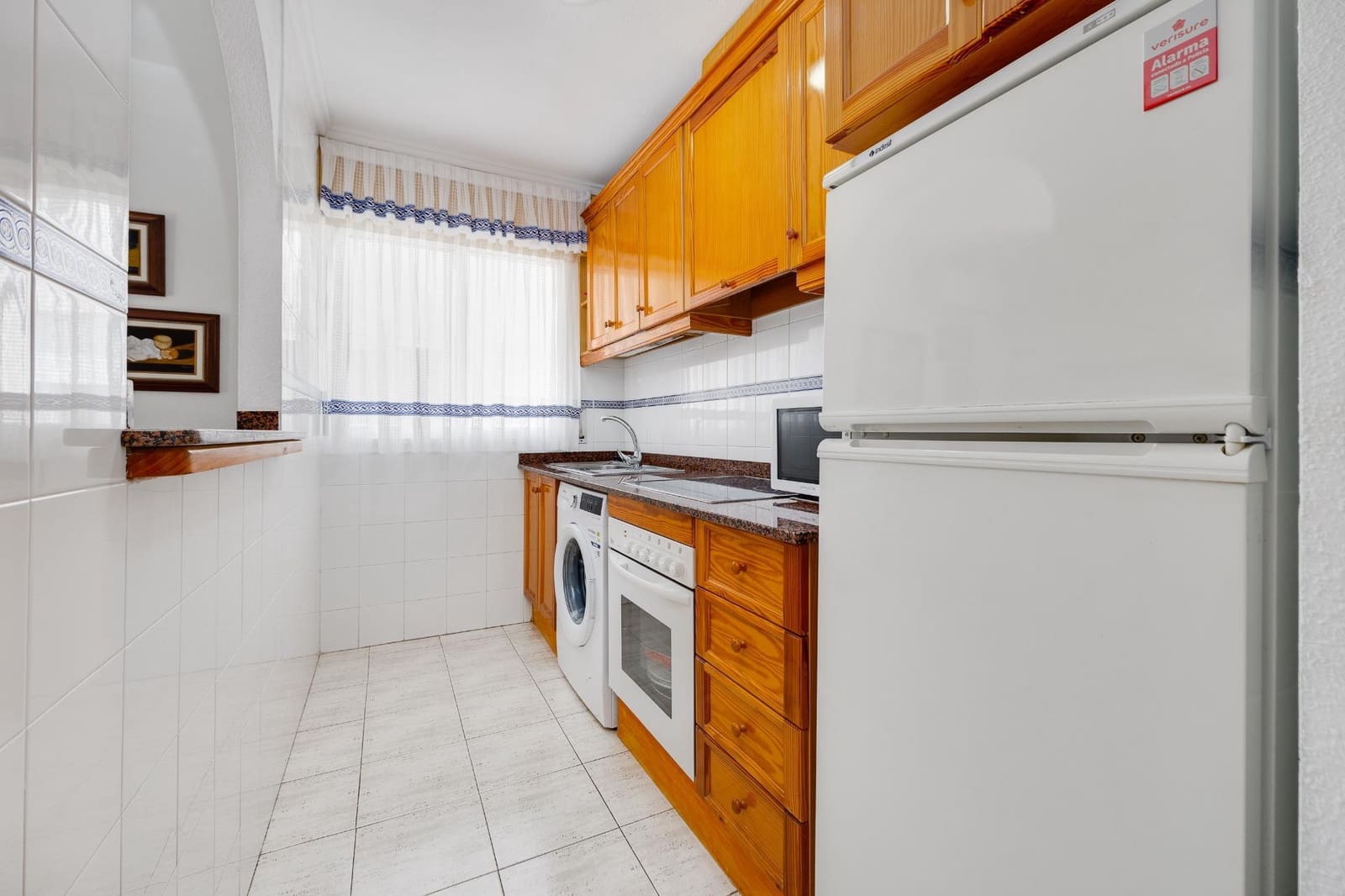 3 bedroom Penthouse for sale in Torrevieja with pool - € 179,000 (Ref: 9849567)