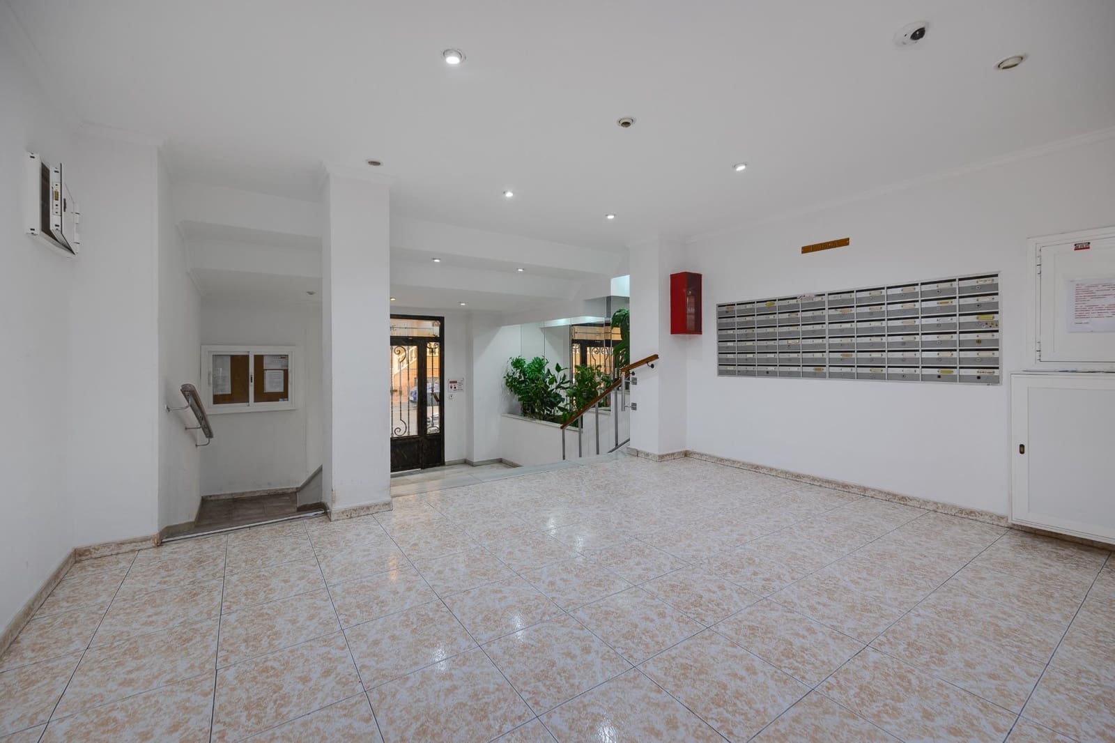3 bedroom Penthouse for sale in Torrevieja with pool - € 179,000 (Ref: 9849567)