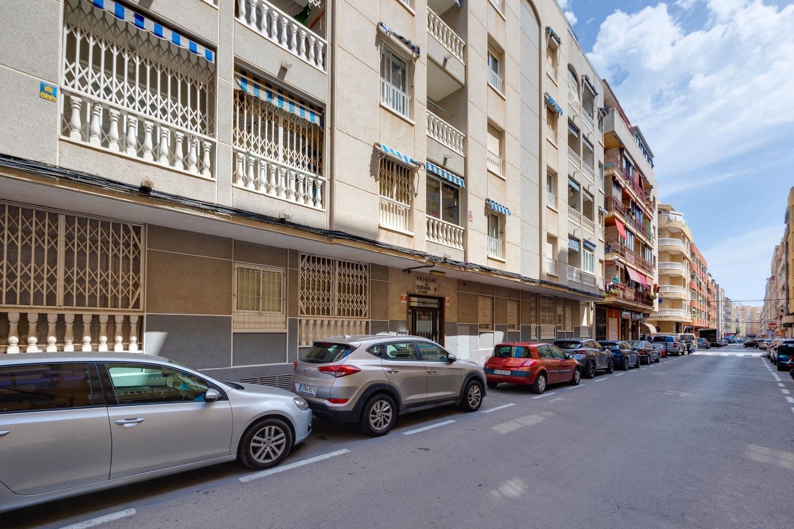 3 bedroom Penthouse for sale in Torrevieja with pool - € 179,000 (Ref: 9849567)