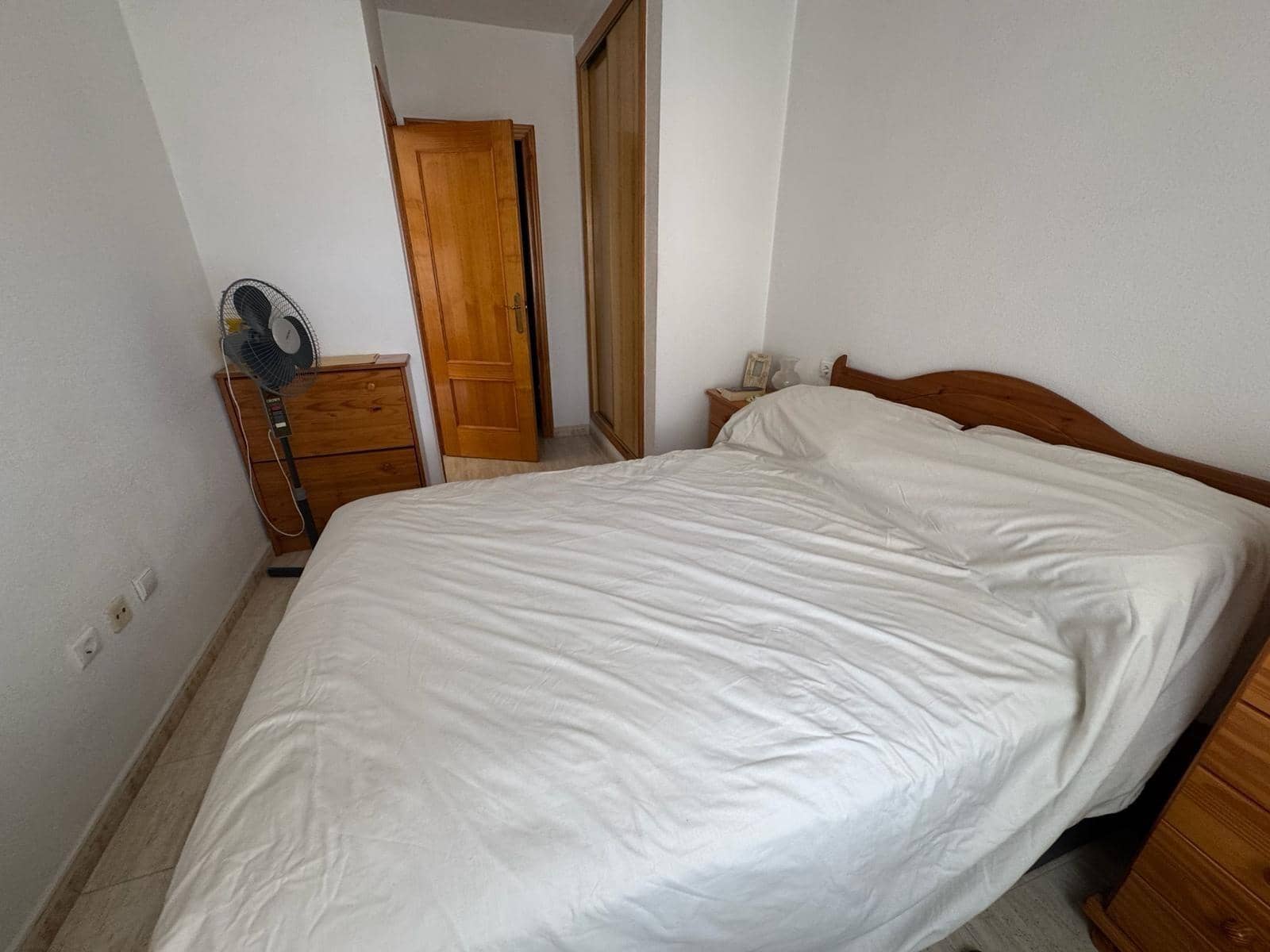 Apartamento de 1 habitación en Torrevieja en venta con piscina - 112.000 € (Ref: 9855630)