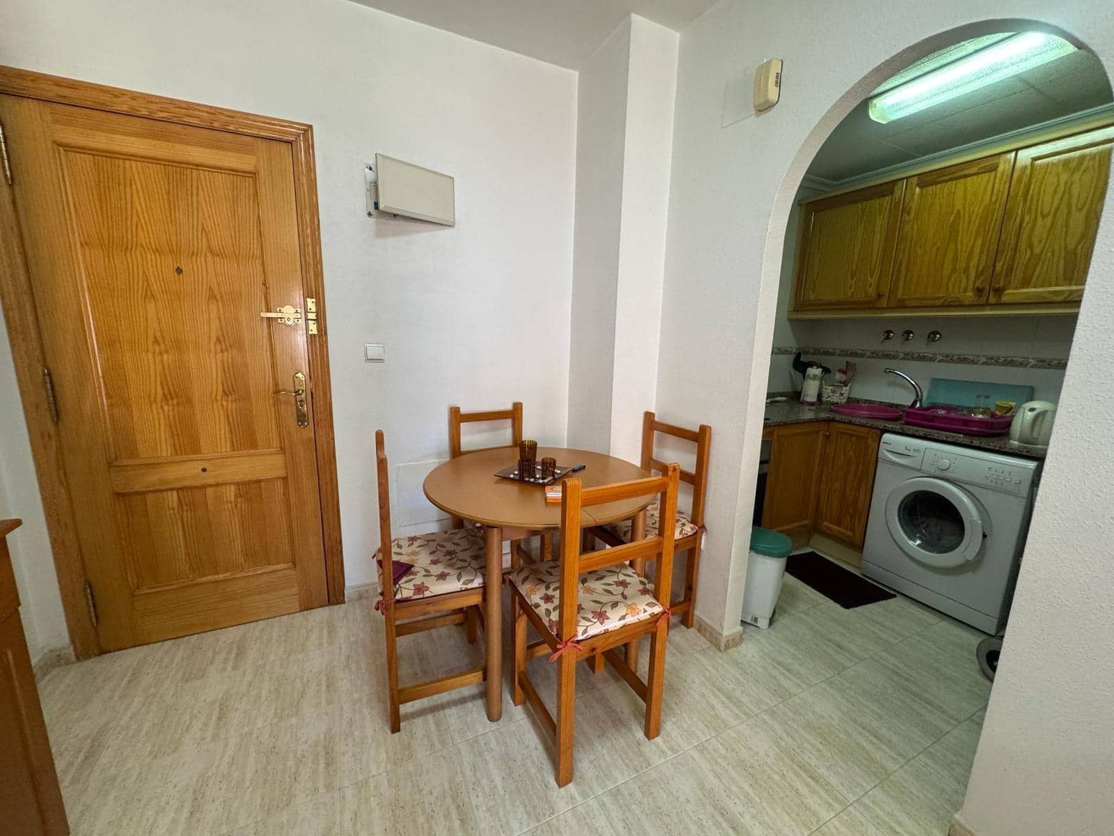 Apartamento de 1 habitación en Torrevieja en venta con piscina - 112.000 € (Ref: 9855630)