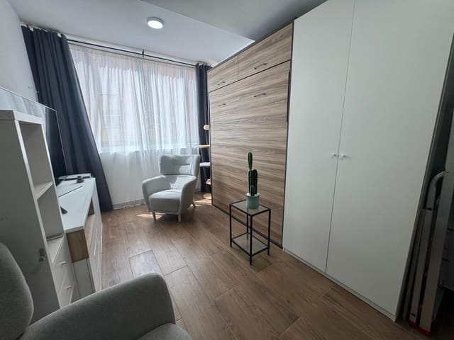 Huoneisto myytävänä paikassa Torrevieja - 105 000 € (Ref: 9868732)