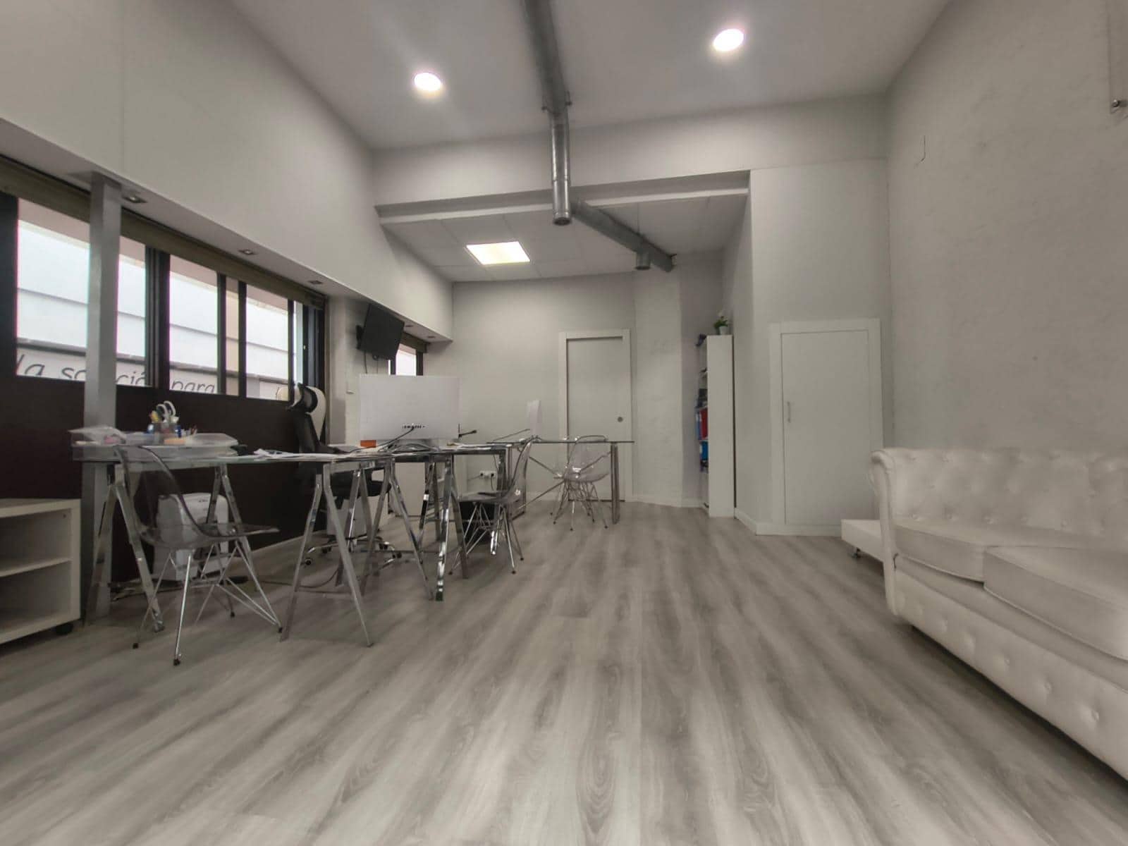 1 soverom Kommersiell til salgs i Fuenlabrada - € 39 900 (Ref: 9882055)