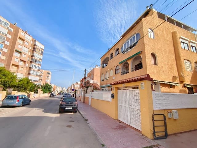 3 makuuhuone Huoneisto myytävänä paikassa Los Europeos, Torrevieja - 145 000 € (Ref: 9884967)