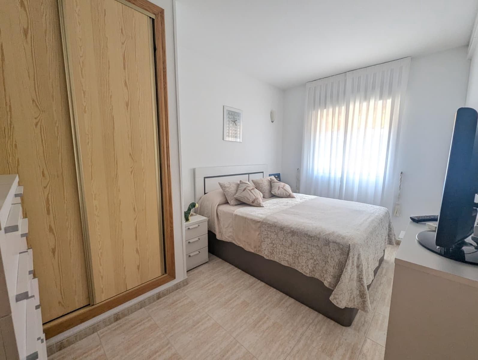 Apartamento de 2 habitaciones en Torrevieja en venta con garaje - 153.000 € (Ref: 9890552)