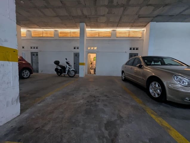 Apartamento de 2 habitaciones en Centro, Torrevieja en venta con garaje - 153.000 € (Ref: 9890552)