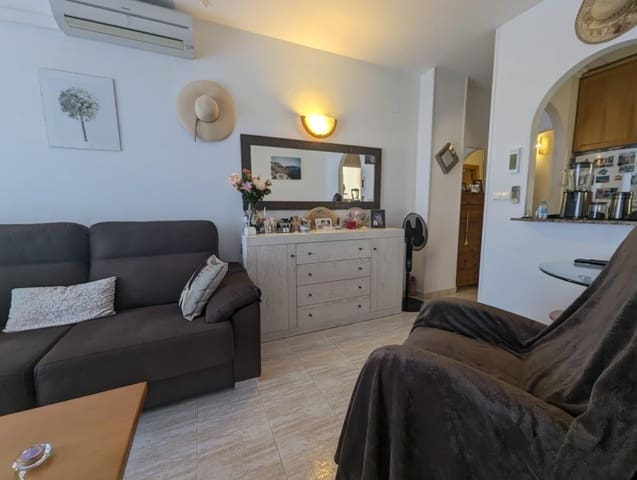 Apartamento de 2 habitaciones en Centro, Torrevieja en venta con garaje - 153.000 € (Ref: 9890552)