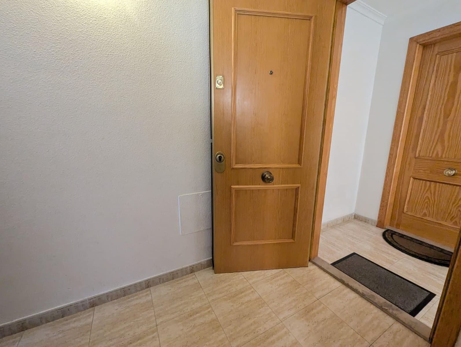 Apartamento de 2 habitaciones en Torrevieja en venta con garaje - 153.000 € (Ref: 9890552)
