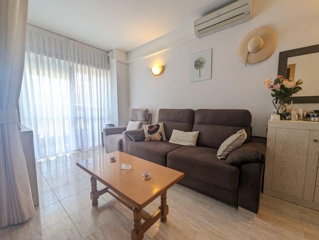 Apartamento de 2 habitaciones en Centro, Torrevieja en venta con garaje - 153.000 € (Ref: 9890552)