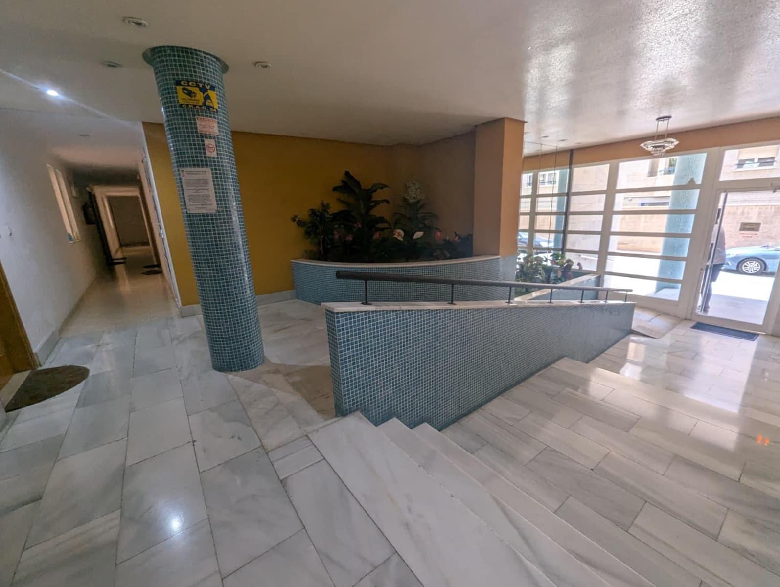 Apartamento de 2 habitaciones en Torrevieja en venta con garaje - 153.000 € (Ref: 9890552)