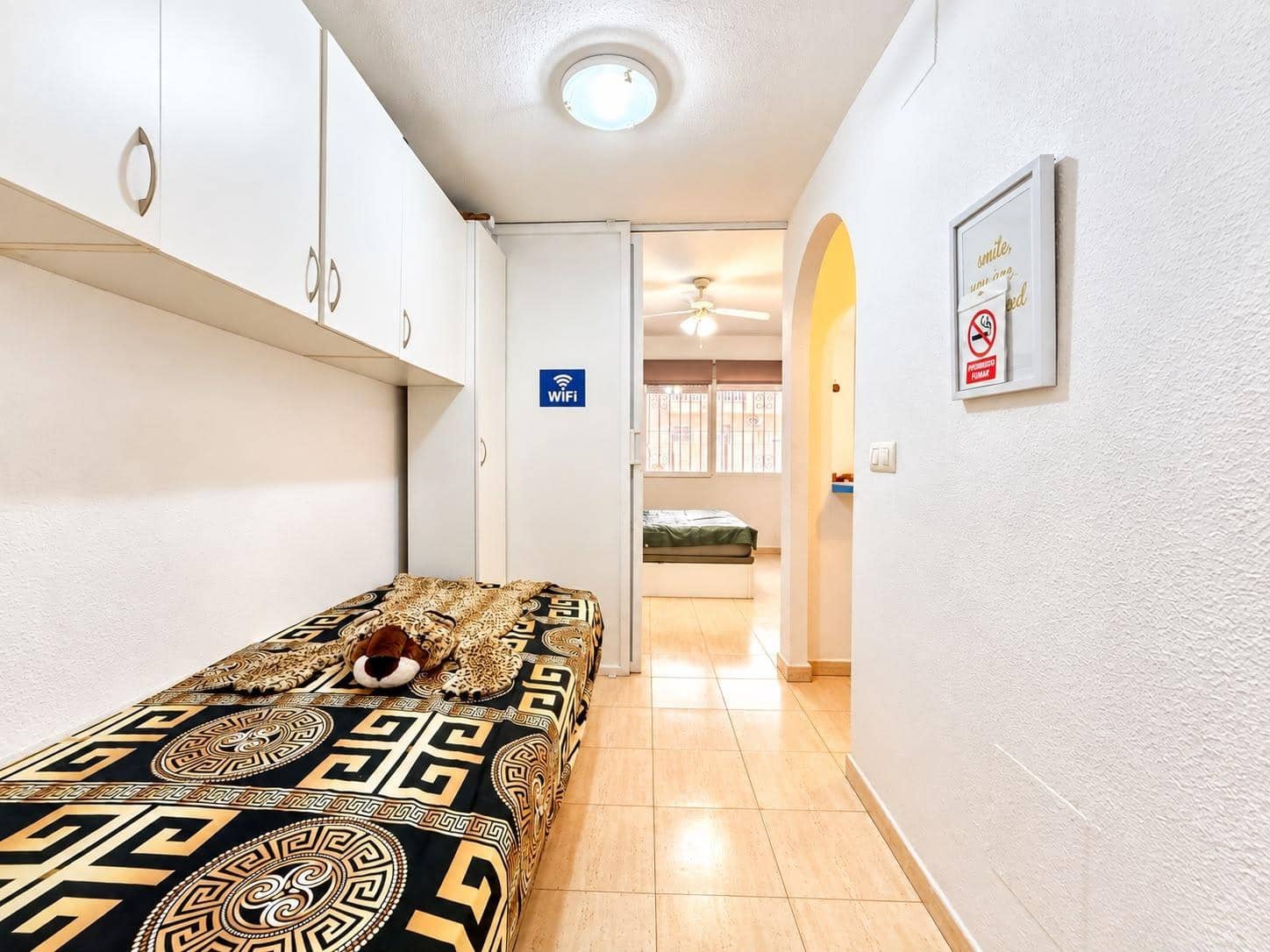 Apartment for sale in Torrevieja with pool - € 99,900 (Ref: 9896209)
