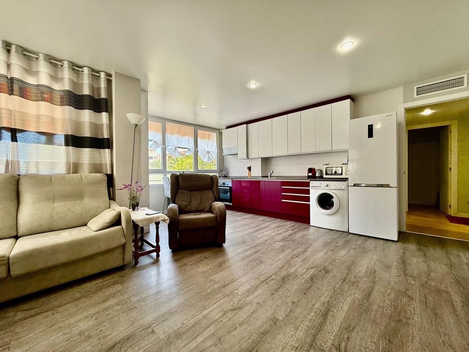 2 Zimmer Apartment zu verkaufen in Torrevieja - 165.000 € (Ref: 9911201)