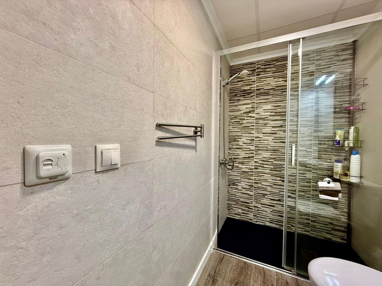 2 Zimmer Apartment zu verkaufen in Torrevieja - 165.000 € (Ref: 9911201)