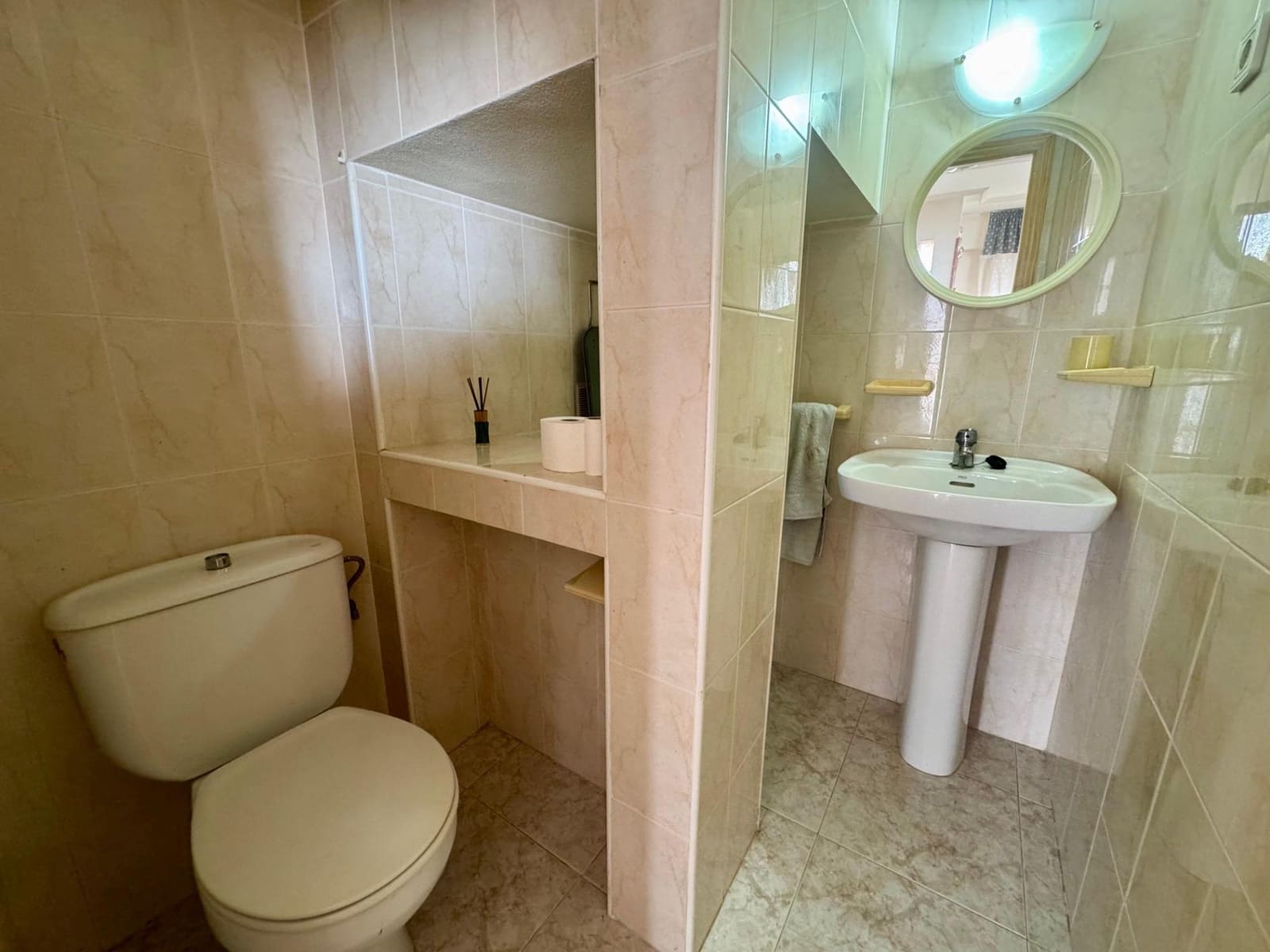 3 sypialnia Dom szeregowy na sprzedaż w Orihuela Costa z basenem - 209 000 € (Ref: 9913310)