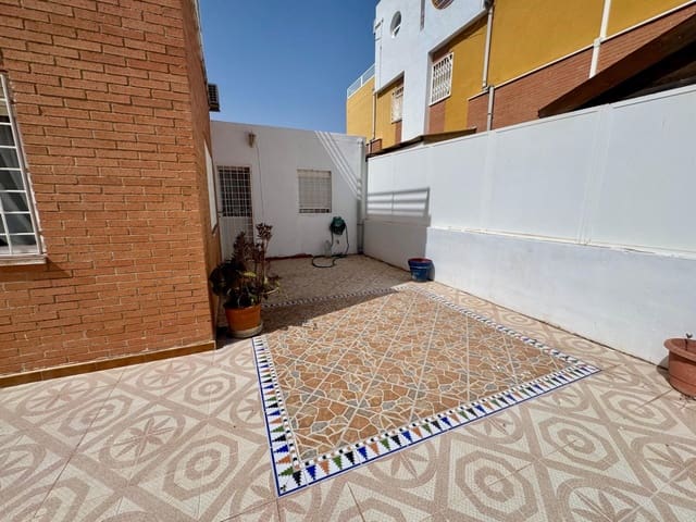 3 slaapkamer Rijtjeshuis te koop in Los Balcones - Los Altos, Orihuela met zwembad - € 209.000 (Ref: 9913310)