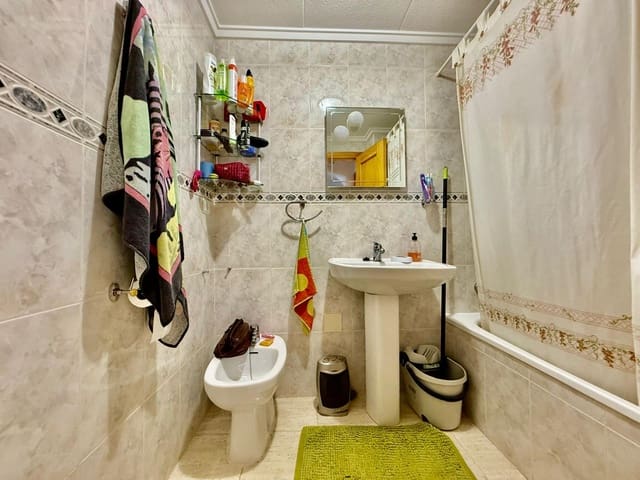 2 slaapkamer Appartement te koop in Antonio Machado, Torrevieja met garage - € 145.000 (Ref: 9922464)
