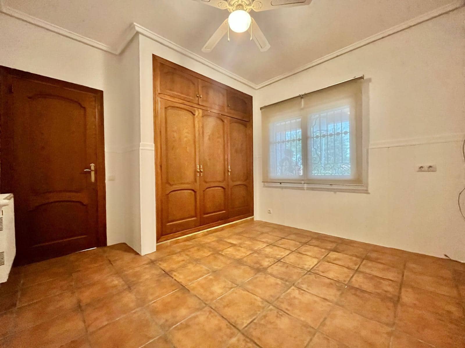 3 bedroom Villa for sale in Torrevieja with garage - € 399,000 (Ref: 9979001)