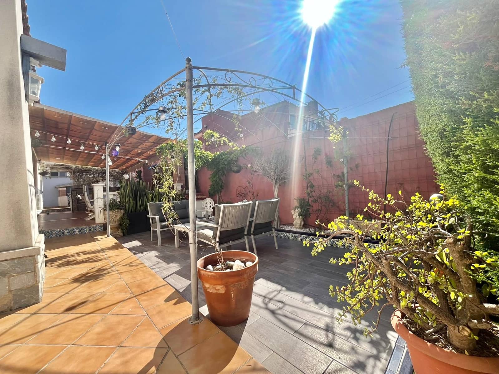 3 bedroom Villa for sale in Torrevieja with garage - € 399,000 (Ref: 9979001)
