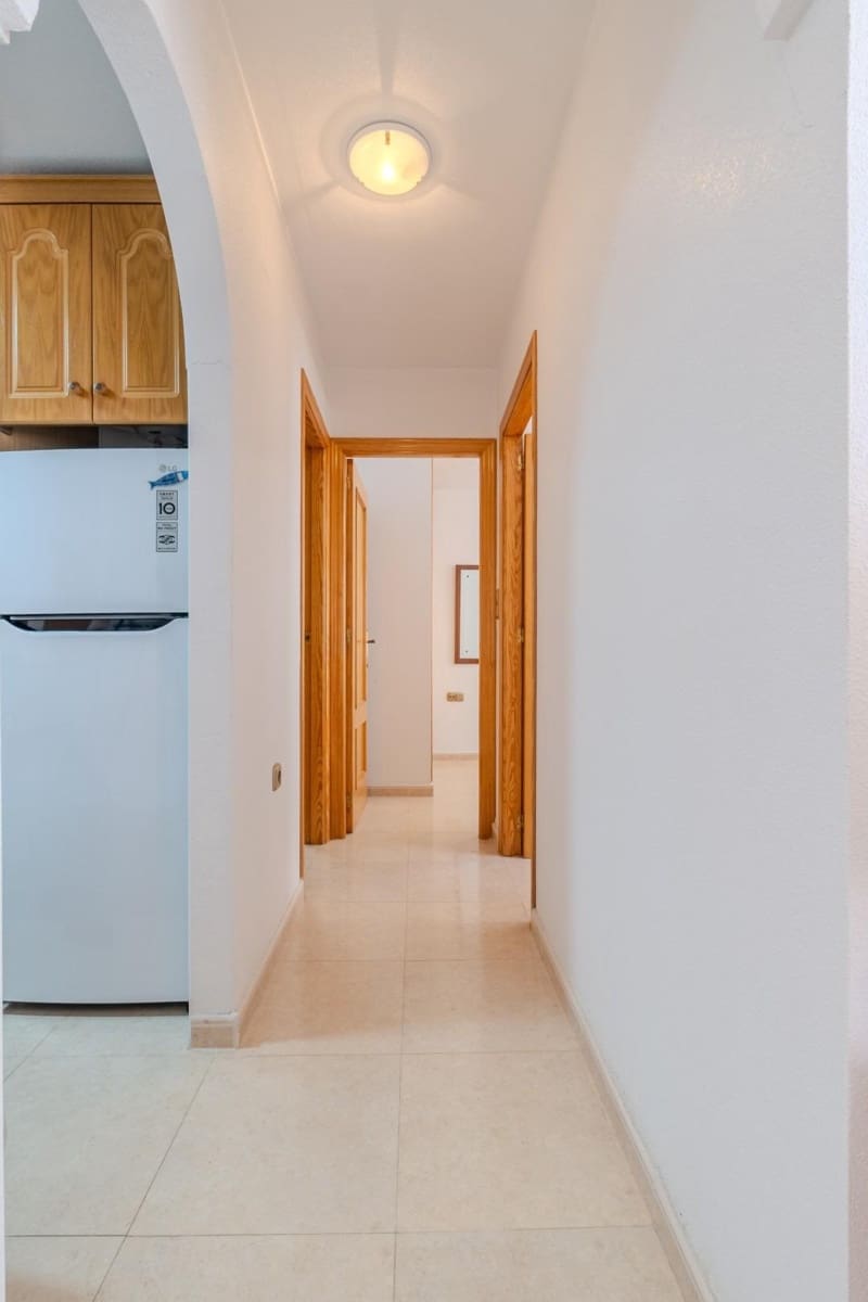2 Zimmer Apartment zu verkaufen in Torrevieja - 139.000 € (Ref: 9979002)