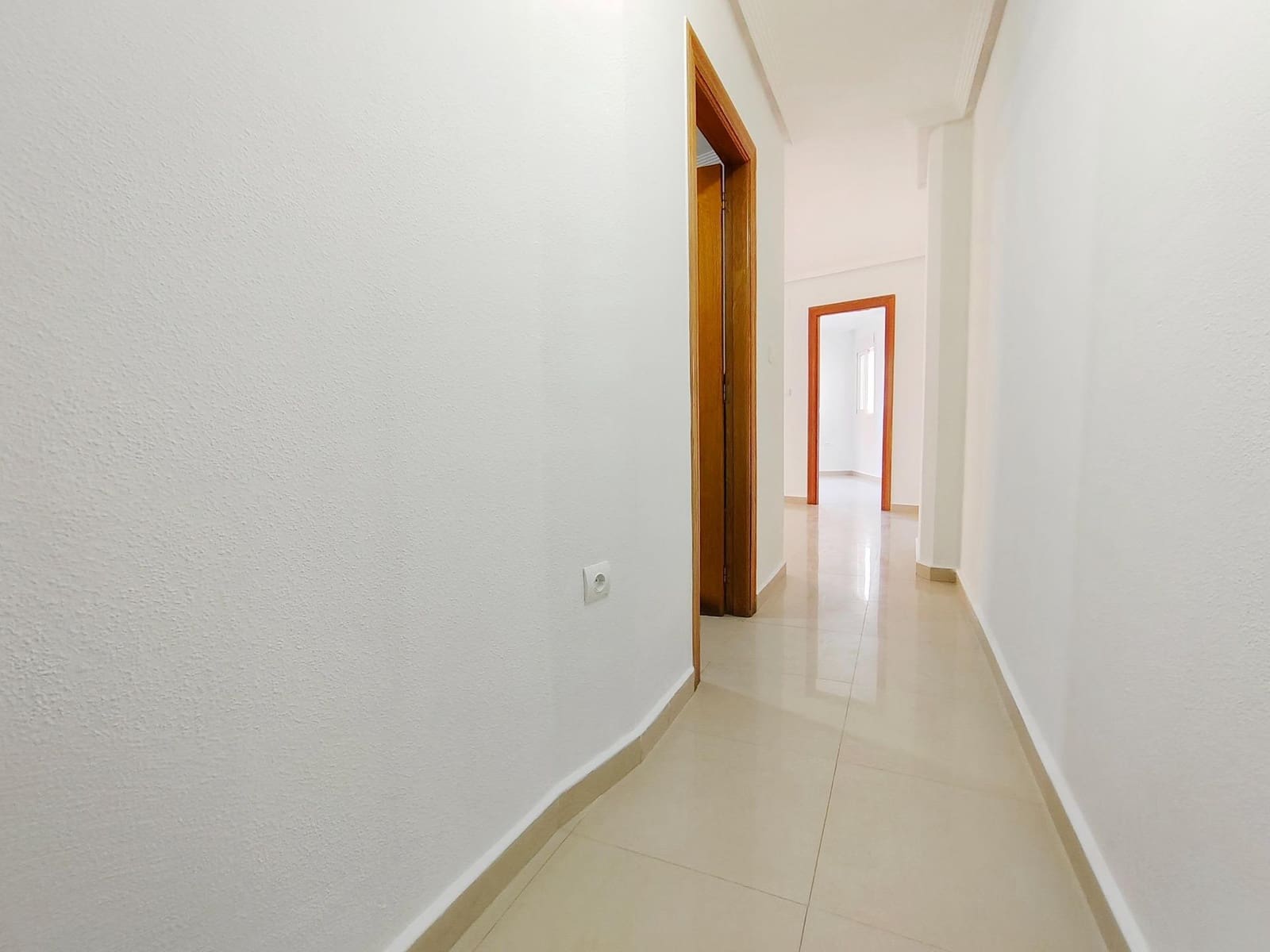 1 sypialnia Apartament na sprzedaż w Torrevieja - 119 000 € (Ref: 9994366)