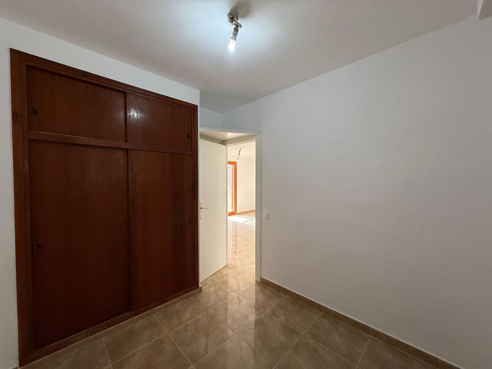 Apartamento de 3 habitaciones en Torrevieja en venta con garaje - 189.000 € (Ref: 9999691)