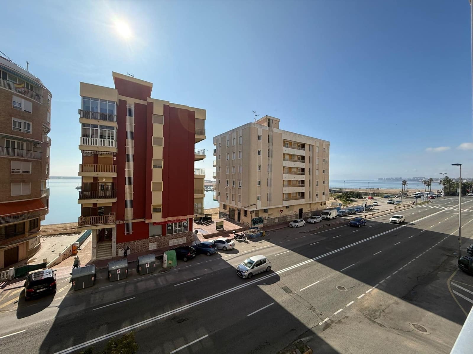 Apartamento de 3 habitaciones en Torrevieja en venta con garaje - 189.000 € (Ref: 9999691)