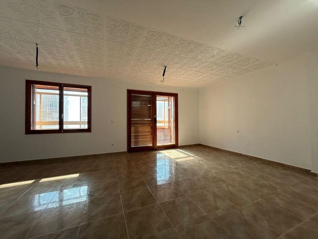 3 soveværelse Lejlighed til salg i Playa del Acequión, Torrevieja med garage - € 189.000 (Ref: 9999691)