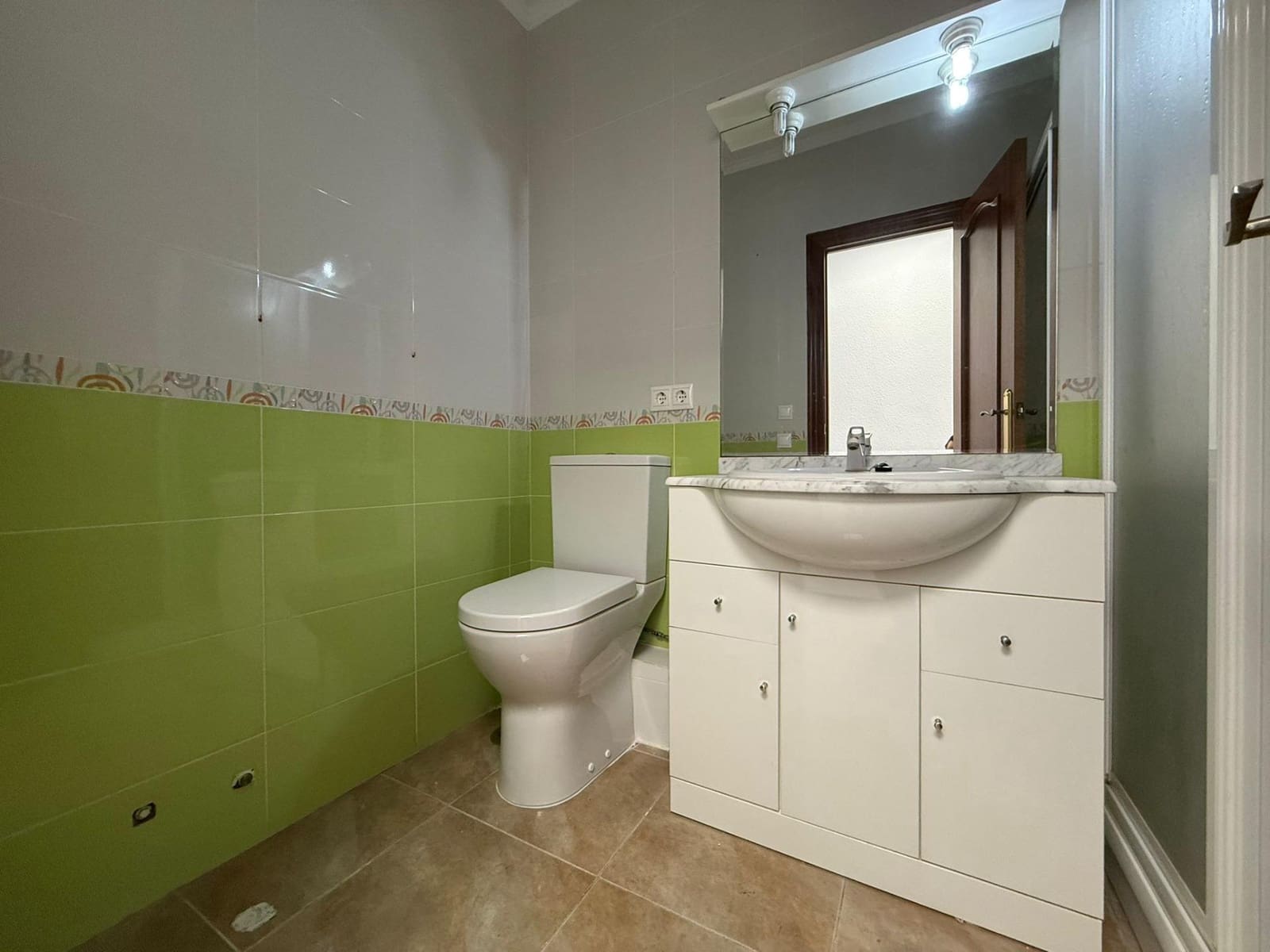 Apartamento de 3 habitaciones en Torrevieja en venta con garaje - 189.000 € (Ref: 9999691)