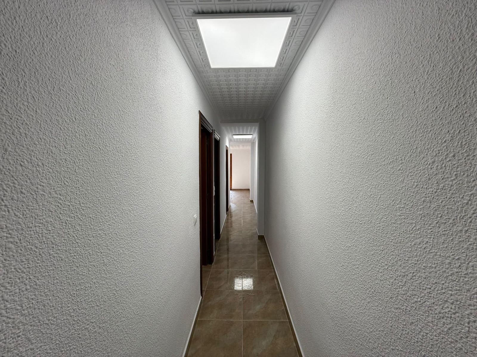 Apartamento de 3 habitaciones en Torrevieja en venta con garaje - 189.000 € (Ref: 9999691)