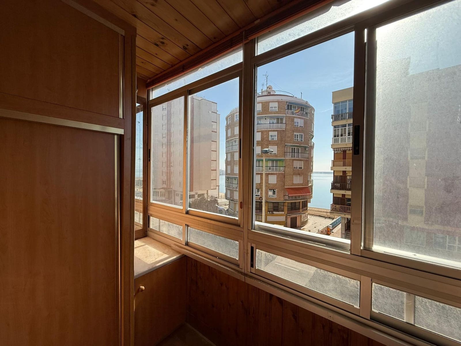 Apartamento de 3 habitaciones en Torrevieja en venta con garaje - 189.000 € (Ref: 9999691)