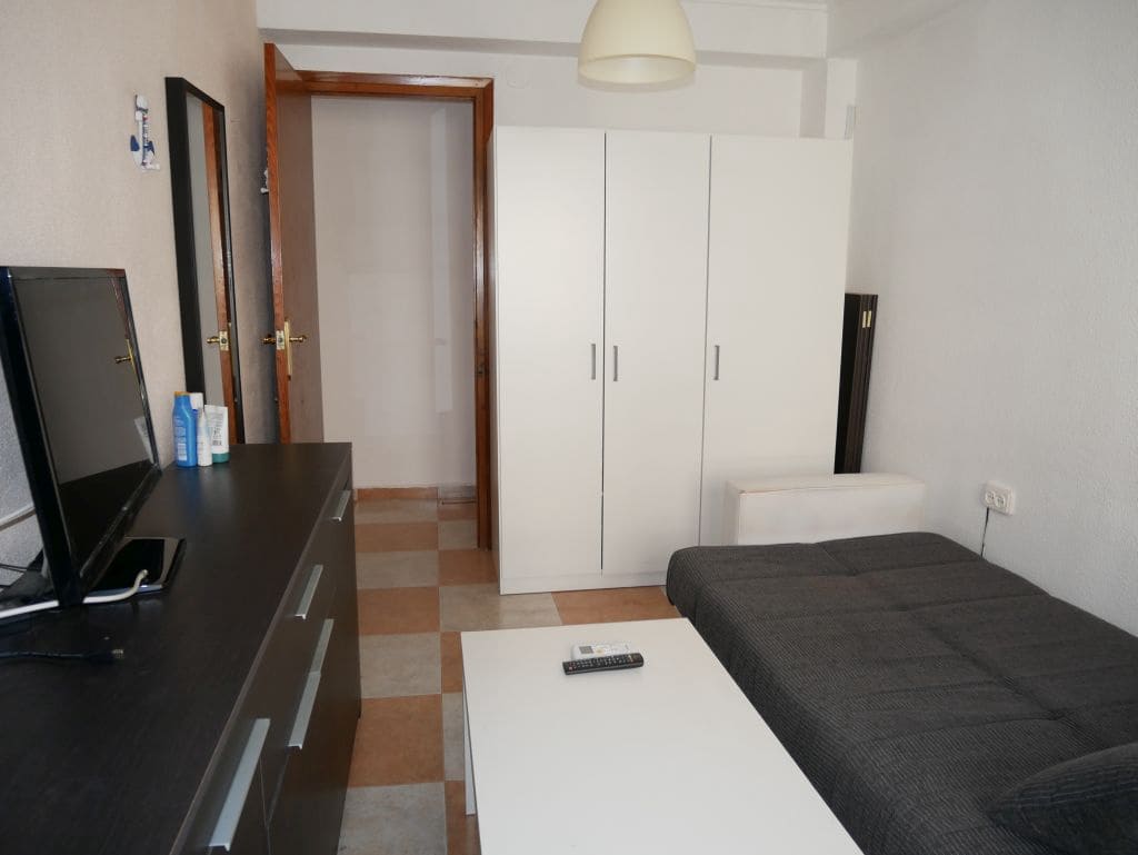 Apartamento de 3 habitaciones en Gandia en alquiler - 700 € (Ref: 10071012)
