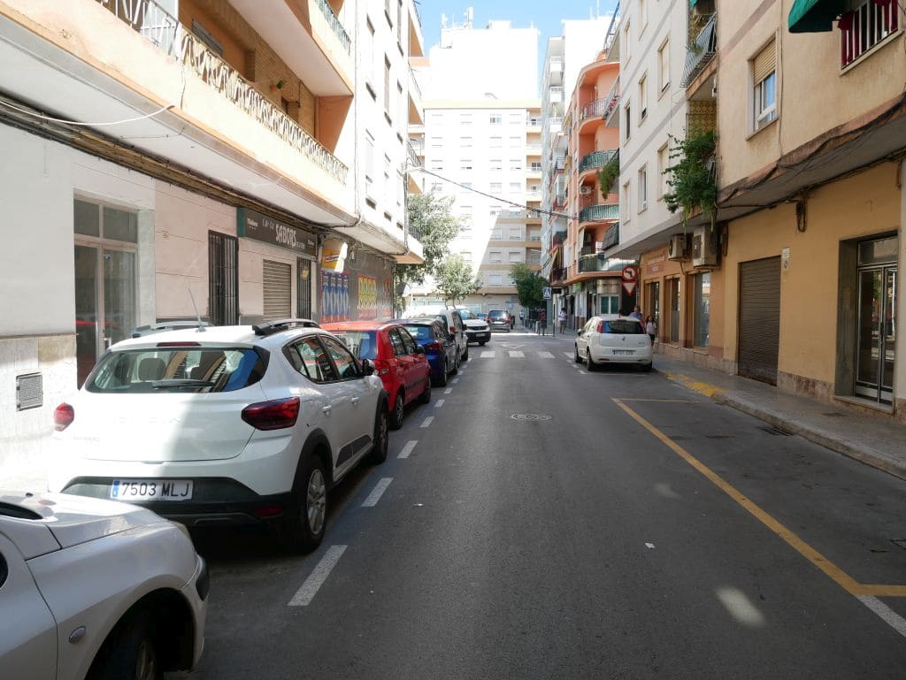 Apartamento de 3 habitaciones en Gandia en alquiler - 700 € (Ref: 10071012)