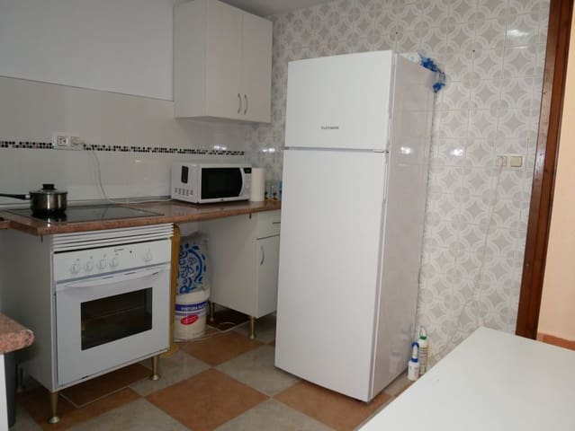 Apartamento de 3 habitaciones en Gandia en alquiler - 700 € (Ref: 10071012)