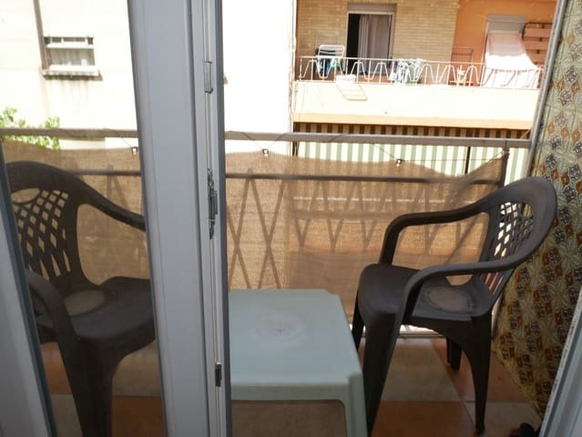 Apartamento de 3 habitaciones en Gandia en alquiler - 700 € (Ref: 10071012)