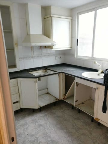 4 soveværelse Lejlighed til salg i Gandia - € 33.000 (Ref: 10162391)