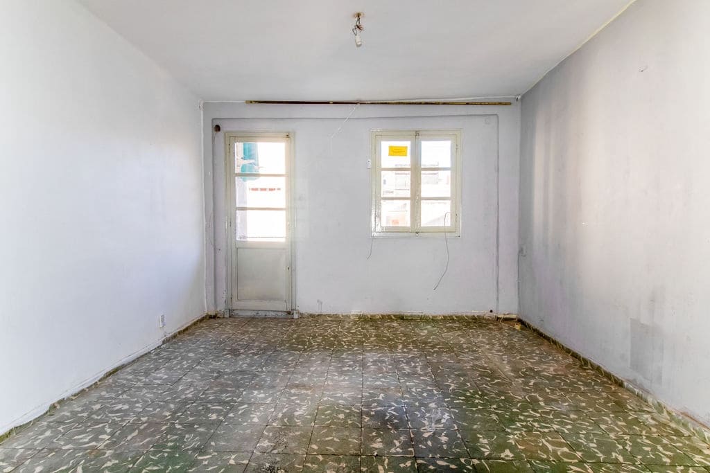 3 bedroom Apartment for sale in Gandia € 35,600 (Ref 7191203)