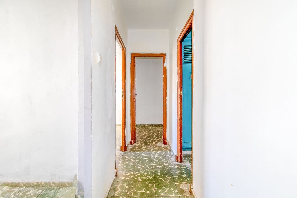 3 bedroom Apartment for sale in Gandia € 35,600 (Ref 7191203)