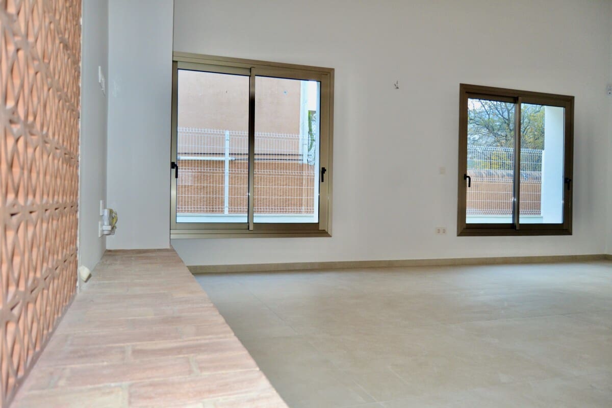 4 quarto Moradia para venda em Orxeta com piscina - 595 000 € (Ref: 8156141)