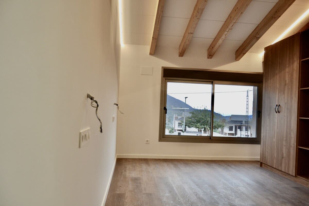 4 quarto Moradia para venda em Orxeta com piscina - 595 000 € (Ref: 8156141)