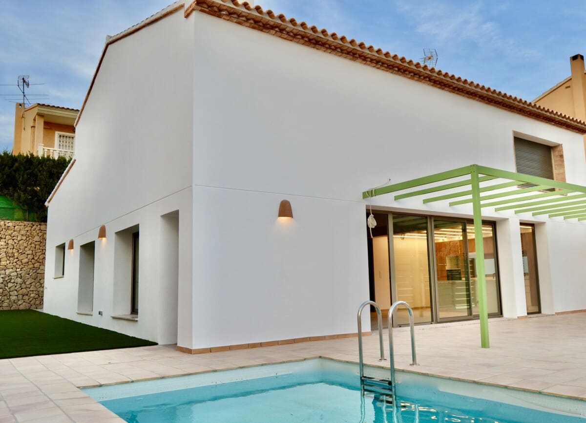 4 quarto Moradia para venda em Orxeta com piscina - 595 000 € (Ref: 8156141)