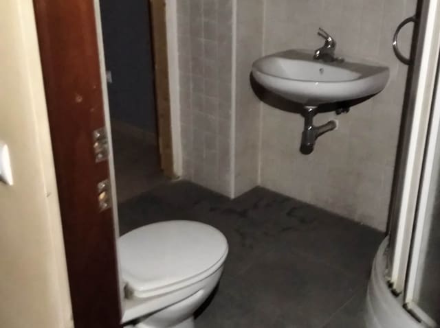 2 bedroom Business for sale in Gandia - € 82,100 (Ref: 8765913)