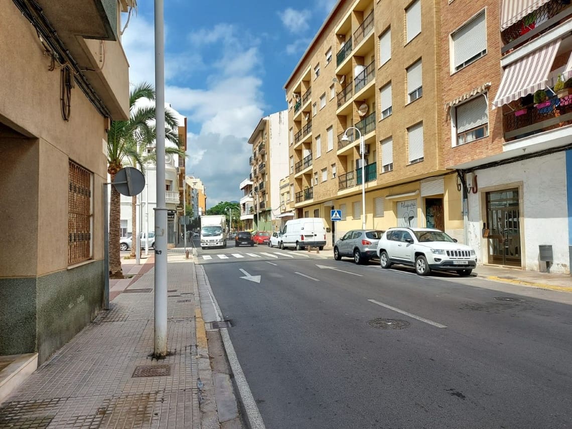 Business for sale in Gandia - € 76,000 (Ref: 8765923)